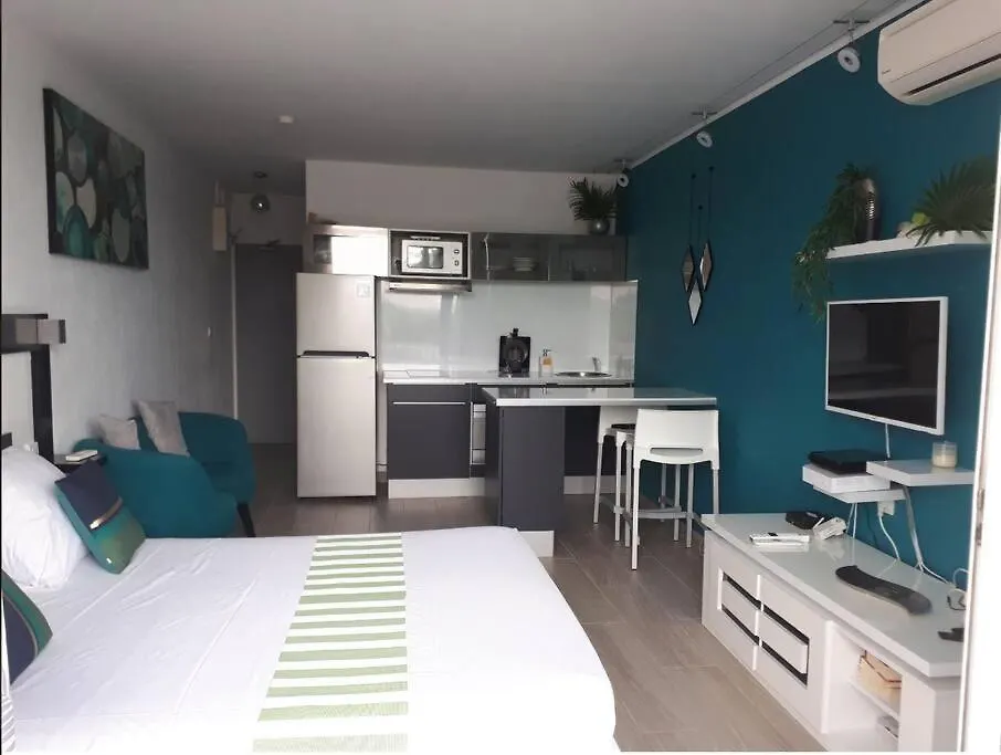 Appartement Studio En Bord De Mer - Letama Le Gosier  Guadeloupe